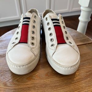 Paul Green White Leather “Abby” sneaker size 8.5